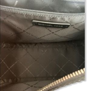 Michael Kors (almost) NWOT purse